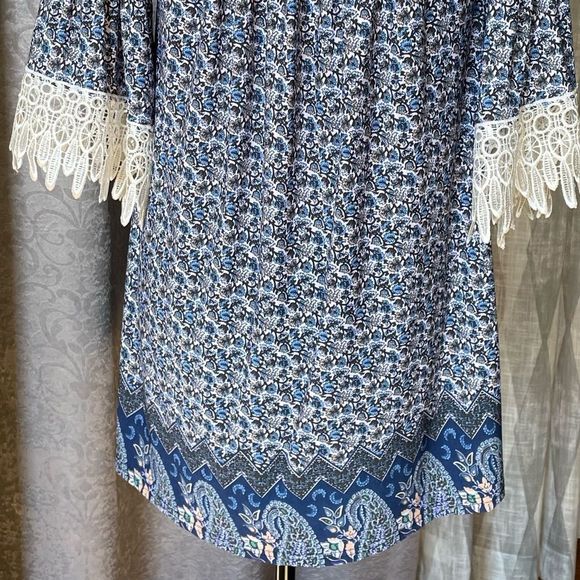 Win Win Boho Floral Tunic Size L-XL - Picture 5 of 10